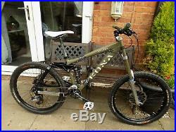 full suspension mountain bike with hydraulic disc brakes