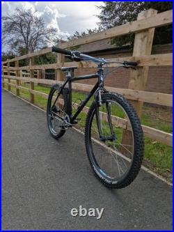 1991 Trek 930 Retro Singletrack Mountain Bike 19 Inch Frame Complete Rebuild 1991 Trek 930 Retro Singletrack Mountain Bike 19 Inch Frame Complete Rebuild