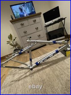 2001 GT Zaskar Frame Set Stored for Over 20 Years Original Decals Retro Vintage