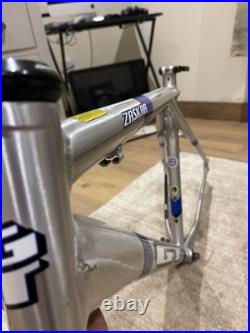 2001 GT Zaskar Frame Set Stored for Over 20 Years Original Decals Retro Vintage