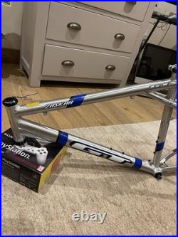 2001 GT Zaskar Frame Set Stored for Over 20 Years Original Decals Retro Vintage