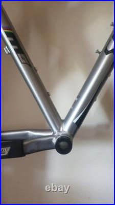 2006 Specialized Stumpjumper M5 Frame MTB. Used excellent condition