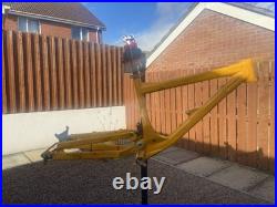 2011 Commencal DH supreme