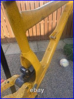 2011 Commencal DH supreme