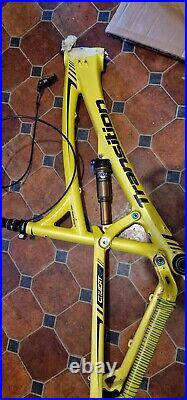 2013 Transition Covert CF Carbon frame + 2 new continental tyres + saddle + more