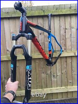 2017 Giant XTC Advanced 1 27.5 Carbon Frame & Fox 32 Evolution Forks Size Large