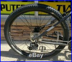 2017 Trek Marlin 6 Mountain Bike Bicycle 18.5 Frame 29 Tires Free Shipping