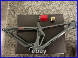 2021 Transition Spire Mountain Bike Frame (large / carbon)