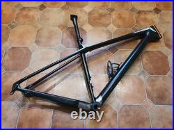 46cm Medium FOCUS RAVEN MAX Carbon 29er Hardtail Frame. Non Boost