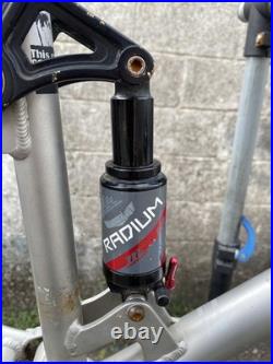 49cm Diamondback S10 Full Sus Frame For Use With 26 Disc Brake Wheel 1 1/8 BSA 49cm Diamondback S10 Full Sus Frame For Use With 26 Disc Brake Wheel 1 1/8 BSA