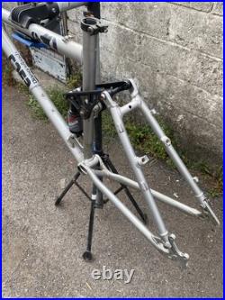 49cm Diamondback S10 Full Sus Frame For Use With 26 Disc Brake Wheel 1 1/8 BSA 49cm Diamondback S10 Full Sus Frame For Use With 26 Disc Brake Wheel 1 1/8 BSA
