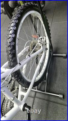 Apollo Craze Mountain Bike 24in Wheels 13in Frame Front Suspension Disc Brakes