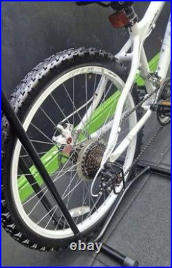 Apollo Craze Mountain Bike 24in Wheels 13in Frame Front Suspension Disc Brakes