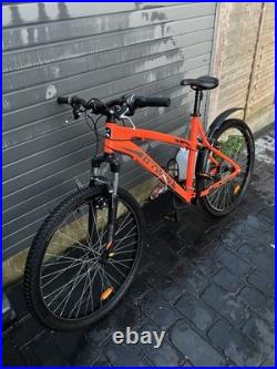 BTWIN Rockrider 340 hardtail mountain bike -frame L/M cash collection Manchester BTWIN Rockrider 340 hardtail mountain bike -frame L/M cash collection Manchester