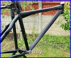 Black 19 Frame Hardtail Mountain Bike 26 Wheels 1 1/8 Steerer Giant ATX