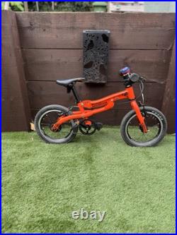 Black Mountain Pinto 3-in-1 Kids' Bike Balance Bike to Pedals to Extended Frame Black Mountain Pinto 3-in-1 Kids' Bike Balance Bike to Pedals to Extended Frame
