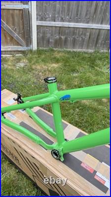 Brand New Santa Cruz Jackal 41 Green Large