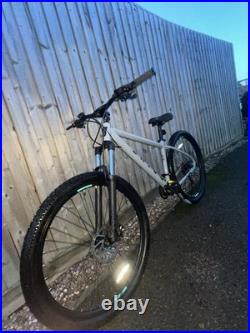 Calibre Point Mountain Bike. Medium Sized Frame 29 Wheels