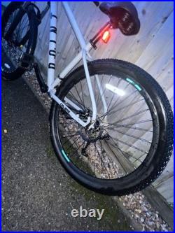 Calibre Point Mountain Bike. Medium Sized Frame 29 Wheels