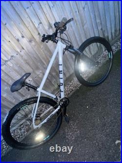 Calibre Point Mountain Bike. Medium Sized Frame 29 Wheels