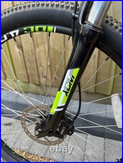 Cannondale Tango Women's Mountain Bike. Medium frame 27.5 tyres