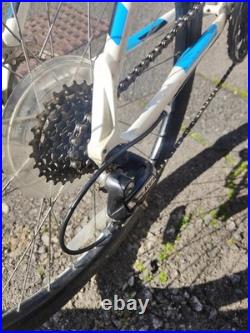 Cannondale Trail 6 Mountain Bike Large Frame, 29-inch Wheels