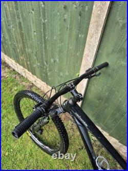 Cannondale Trail 7 Mountain Bike Unisex Hard Tail Small Frame 27.5 Inch Wheels Cannondale Trail 7 Mountain Bike Unisex Hard Tail Small Frame 27.5 Inch Wheels