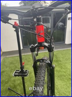 Cannondale Trail 7 Mountain Bike Unisex Medium Frame 29 wheel slightly used