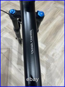 Canyon Grand Canyon Medium Frame and Fox Rhythm Suspension Forks