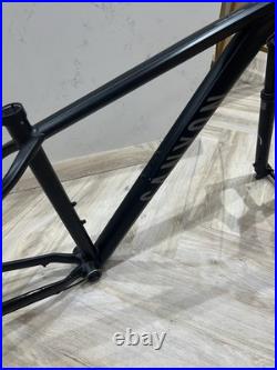 Canyon Grand Canyon Medium Frame and Fox Rhythm Suspension Forks