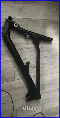 Canyon Spectral AL 2019 Front Triangle Size Large Category 4 Frame Part +bolts Canyon Spectral AL 2019 Front Triangle Size Large Category 4 Frame Part +bolts