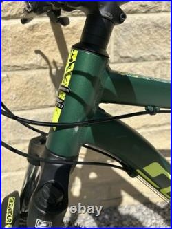 Carerra Vengeance Mountain Bike, 20 Inch Frame