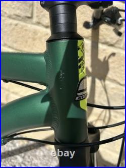 Carerra Vengeance Mountain Bike, 20 Inch Frame