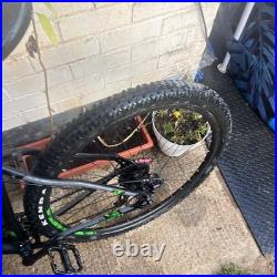 Carrera Hellcat 29 Mountain Bike 20 Frame Mechanical Disc Brakes Black/Green