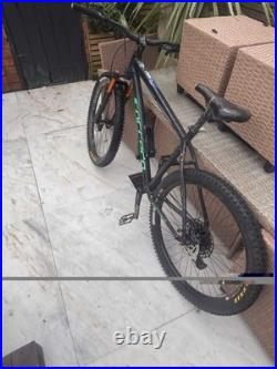 Carrera Kraken Mountain Bike Frame 27.5 Large Carbon Wheels