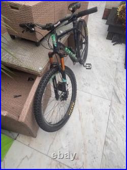 Carrera Kraken Mountain Bike Frame 27.5 Large Carbon Wheels