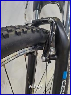 Carrera Valour Mens Mountain Bike X Small 14'' Frame Grey (Missing Tools) A Carrera Valour Mens Mountain Bike X Small 14'' Frame Grey (Missing Tools) A