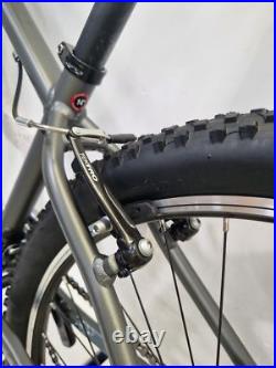 Carrera Valour Mens Mountain Bike X Small 14'' Frame Grey (Missing Tools) A Carrera Valour Mens Mountain Bike X Small 14'' Frame Grey (Missing Tools) A