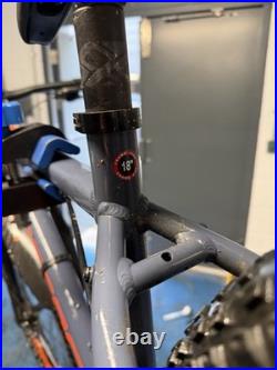 Carrera Vendetta Men's Mountain Bike Medium Frame, 27.5 Wheels