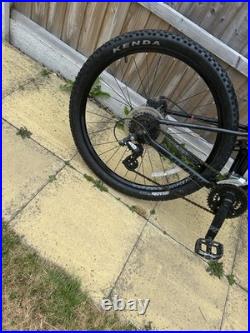 Carrera Vengeance 27.5in Mountain Bike 18in Frame Front Suspension Disc Brakes