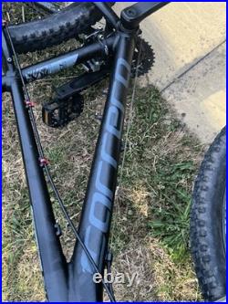Carrera Vengeance 27.5in Mountain Bike 18in Frame Front Suspension Disc Brakes
