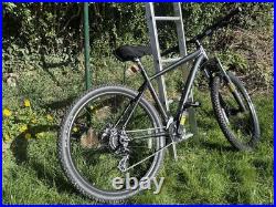 Carrera Vengeance Men's Mountain Bike 27.5 Wheels, Medium Frame