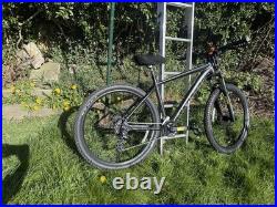 Carrera Vengeance Men's Mountain Bike 27.5 Wheels, Medium Frame