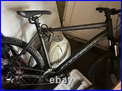 Carrera Vengeance Mountain Bike 22 XL Frame 27.5 Wheels Black Great Condition
