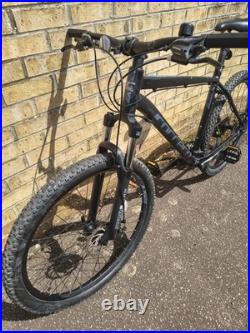 Carrera Vengeance Mountain Bike 27.5 Men's 20 Inch Frame Just Had Service Se Des Carrera Vengeance Mountain Bike 27.5 Men's 20 Inch Frame Just Had Service Se Des