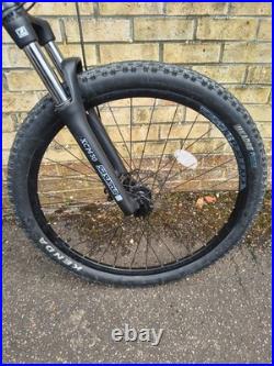 Carrera Vengeance Mountain Bike 27.5 Men's 20 Inch Frame Just Had Service Se Des