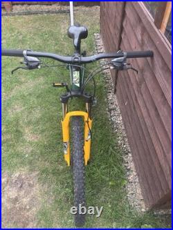 Carrera Vengeance Mountain Bike 27.5 Wheels Frame 14 Green Great Condition