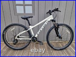 Carrera Vengeance Mountain Bike 27.5 White 14 Frame Excellent Condition