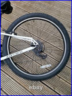 Carrera Vengeance Mountain Bike 27.5 White 14 Frame Excellent Condition