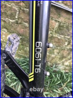 Carrera Vulcan 6061 T6 Medium Frame 27.5 Inch Mountain Bike